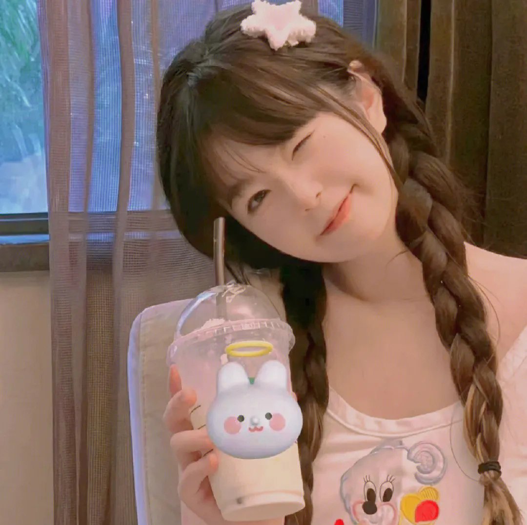 女孩和蜘蛛